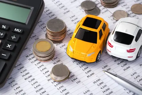 Wynajem długoterminowy czy leasing – co wybrać, aby zaoszczędzić?