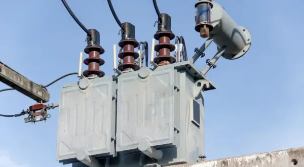 Skrzynka elektryczna na działce i co dalej - uniknij kosztownych błędów