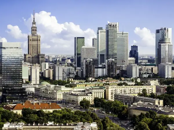 Jak nazywa się najwyższy budynek w Polsce? Zaskakujące fakty o Varso Tower